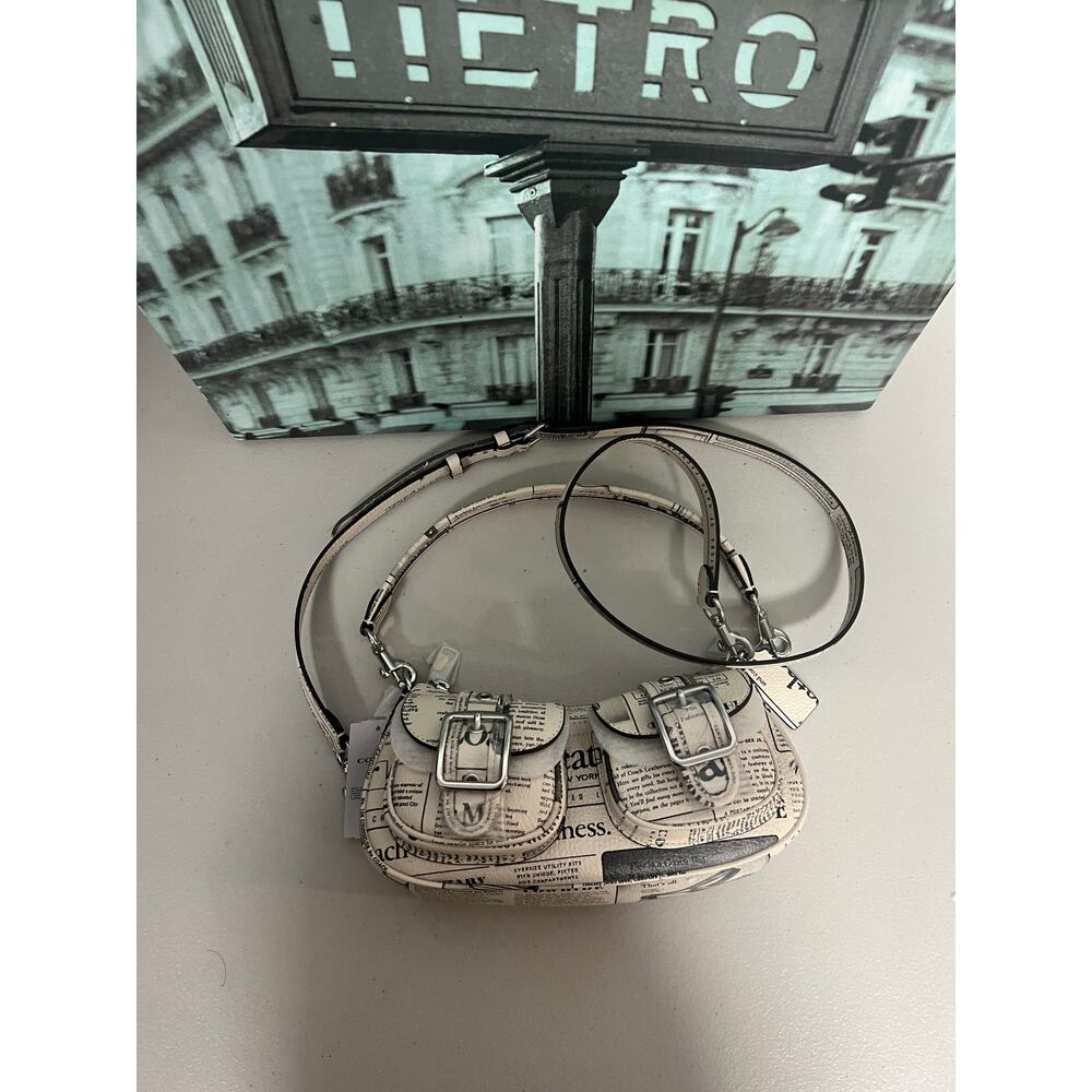 Coach CDC12 Ashton Shoulder Bag With Newspaper Print - Picture 10 of 11